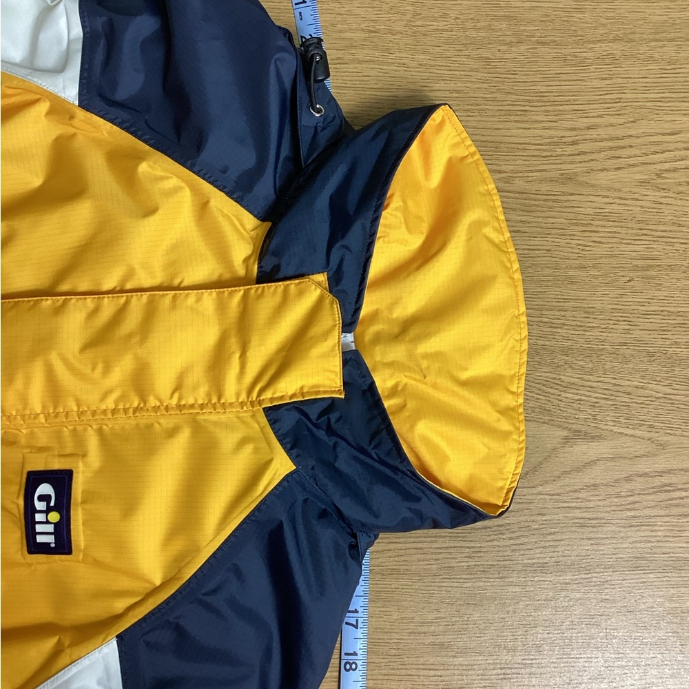 Gill O2 breathable sailing jacket; Size: small - Picture 12 of 16